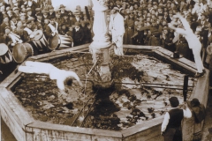 Brunnensprung 1933 – Brunnenspringer Eugen Fleischle und Josef Braun
